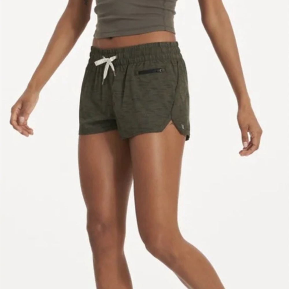 Vuori Clementine Short In Oregano Slub
